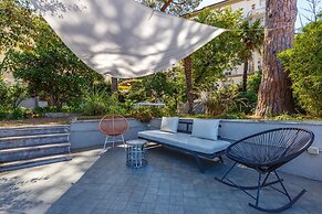 Quite Shelter in Naples