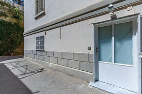 Quite Shelter in Naples