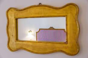 Lovely Frame in Naples