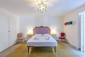 Lovely Frame in Naples