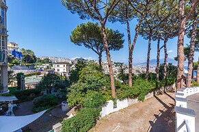 Lovely Frame in Naples