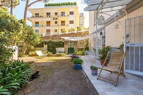 Lovely Frame in Naples