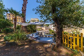 Lovely Frame in Naples