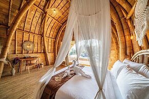 The Dewi Eco Bamboo Villa
