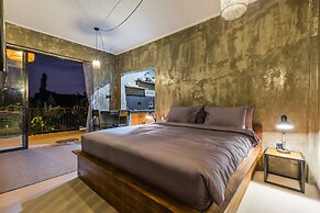 Modern Industrial Apartment-Umalas