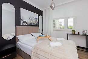 Przemyska Apartment Gdańsk by Renters