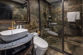 Venus Halong Cruises