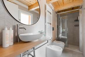 Wild Flower Apartment by Wonderful Italy