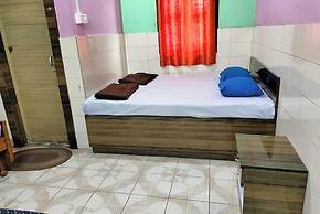 Goroomgo Central Guest House Agartala