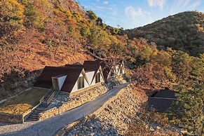 Treat Aranya Resort