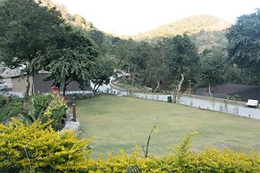 Treat Aranya Resort
