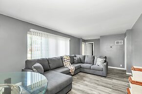 Cozy Retreat In Cincinnati 3 Bedroom Home by RedAwning