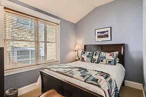 The French St Retreat 4 Bedroom Home by RedAwning