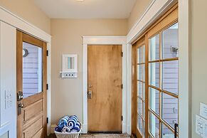 The French St Retreat 4 Bedroom Home by RedAwning