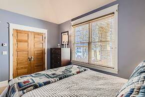 The French St Retreat 4 Bedroom Home by RedAwning