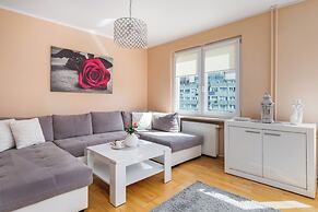 Rose Apartment in Kołobrzeg by Renters