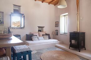 Under the Linden Tree Tinos