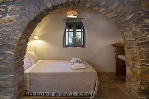 Under the Linden Tree Tinos