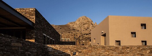 Under the Linden Tree Tinos