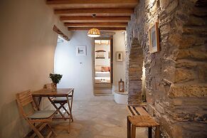 Under the Linden Tree Tinos