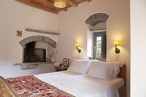 Under the Linden Tree Tinos