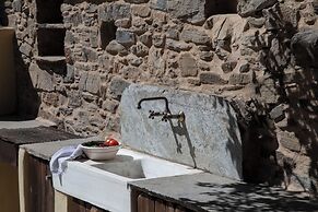 Under the Linden Tree Tinos