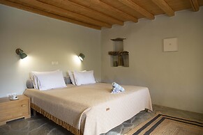 Under the Linden Tree Tinos