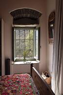 Under the Linden Tree Tinos