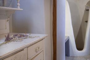 Under the Linden Tree Tinos