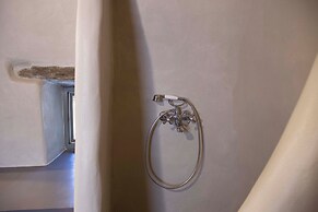 Under the Linden Tree Tinos