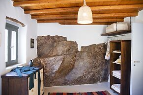 Under the Linden Tree Tinos