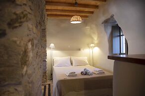 Under the Linden Tree Tinos