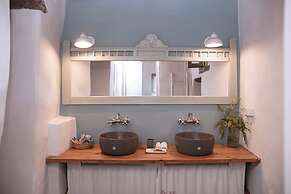 Under the Linden Tree Tinos