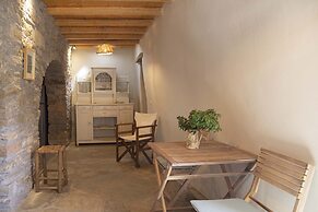 Under the Linden Tree Tinos