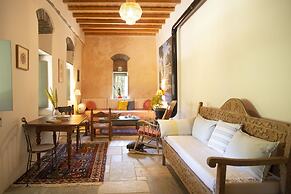 Under the Linden Tree Tinos