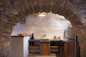 Under the Linden Tree Tinos