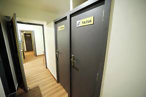 CABIN STAY -SOCIAL HUBZ