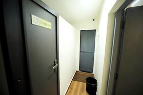 CABIN STAY -SOCIAL HUBZ