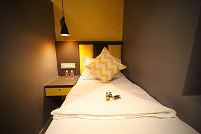 CABIN STAY -SOCIAL HUBZ