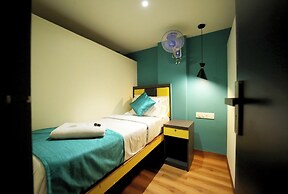 CABIN STAY -SOCIAL HUBZ