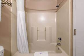 Motel 6 Columbus, GA – Columbus Airport