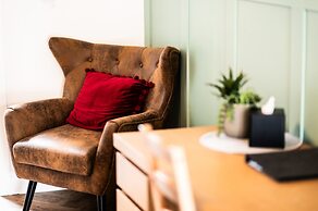 Stonehenge Courtyard