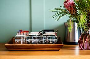 Stonehenge Courtyard