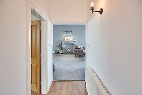 Host Stay Burnsyde Beach House