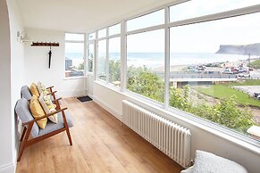 Host Stay Burnsyde Beach House