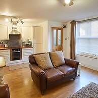 Host Stay Rock Pipit