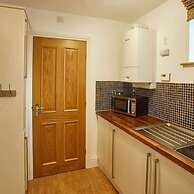 Host Stay Rock Pipit