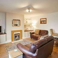 Host Stay Rock Pipit