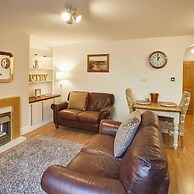 Host Stay Rock Pipit