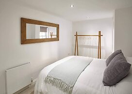 Host Stay Park View Apartment